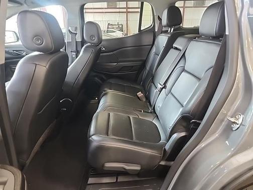 2023 GMC Acadia FWD SLT