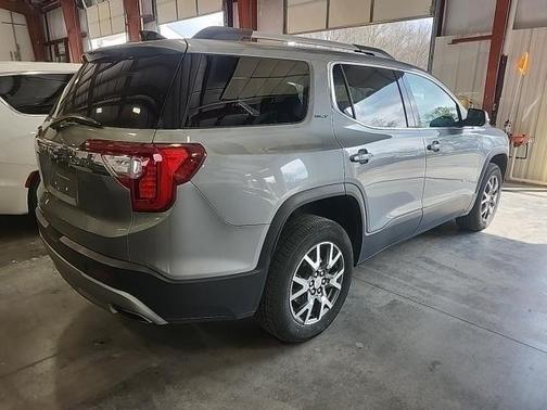 2023 GMC Acadia FWD SLT