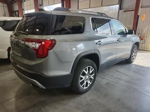 2023 GMC Acadia FWD SLT