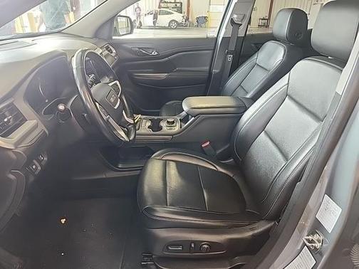 2023 GMC Acadia FWD SLT