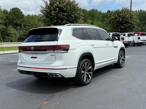 2024 Volkswagen Atlas 2.0T SEL Premium R-Line 4MOTION