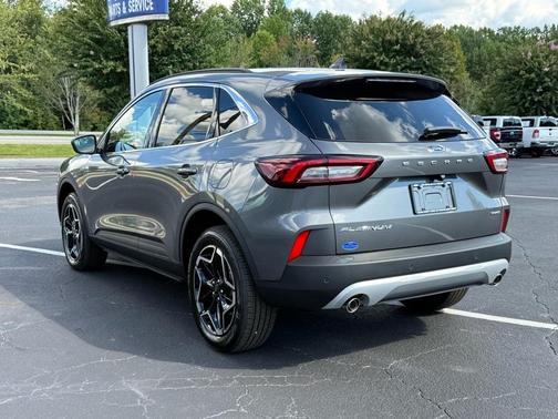 2025 Ford Escape Platinum