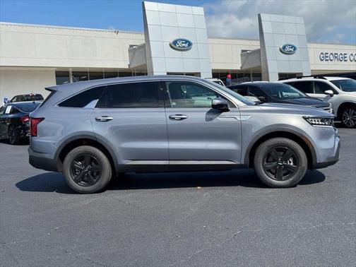 2022 Kia Sorento LX