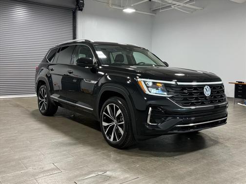 2024 Volkswagen Atlas 2.0T SEL Premium R-Line 4MOTION