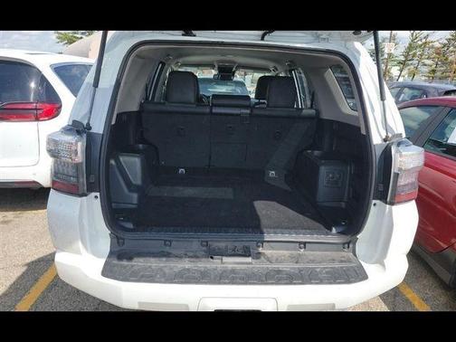 Ice Cap 2024 Toyota 4Runner SR5 Premium