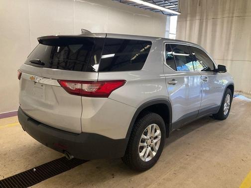 2021 Chevrolet Traverse LS