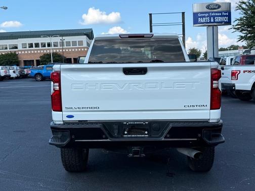 2024 Chevrolet Silverado 2500 Custom