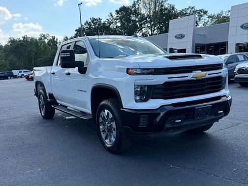 2024 Chevrolet Silverado 2500 Custom