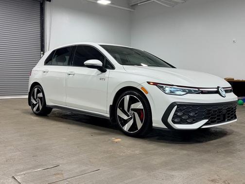 2025 Volkswagen Golf GTI 2.0T S DSG
