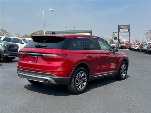 2023 Lincoln Corsair Standard