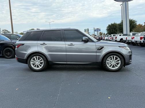 2021 Land Rover Range Rover Sport SE