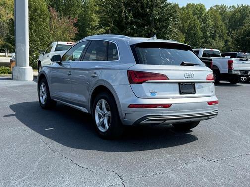 2023 Audi Q5 40 Premium