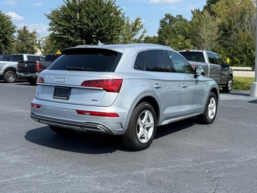 2023 Audi Q5 40 Premium