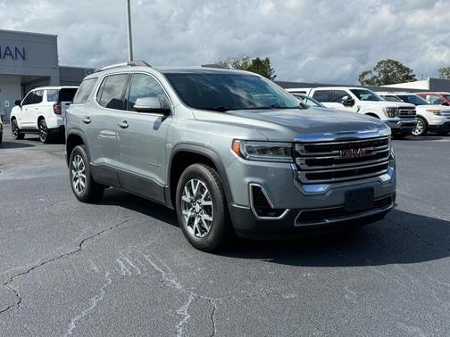 2023 GMC Acadia AWD SLT