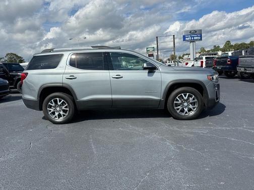 2023 GMC Acadia AWD SLT