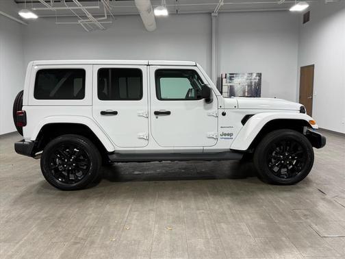 2022 Jeep Wrangler Unlimited 4xe Sahara