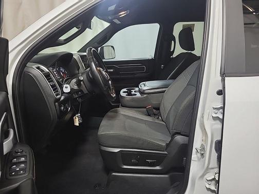 Bright White Clearcoat 2021 RAM 2500 Big Horn Crew Cab 4x4 6'4' Box