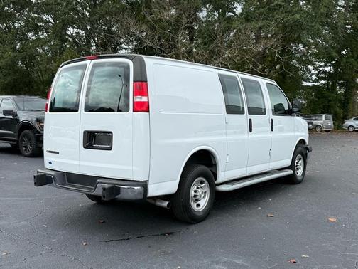 2023 Chevrolet Express 2500 RWD 2500 Regular Wheelbase WT