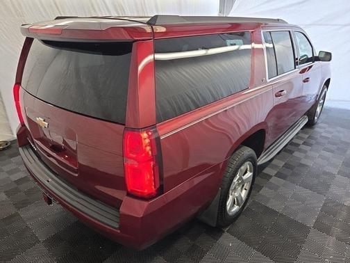 Siren Red Tintcoat 2019 Chevrolet Suburban LT