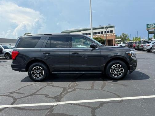 2022 Ford Expedition XLT