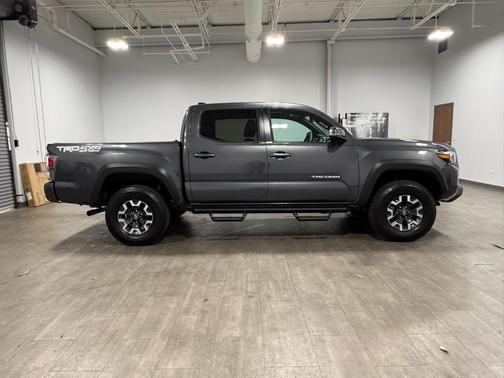 2023 Toyota Tacoma TRD Off-Road