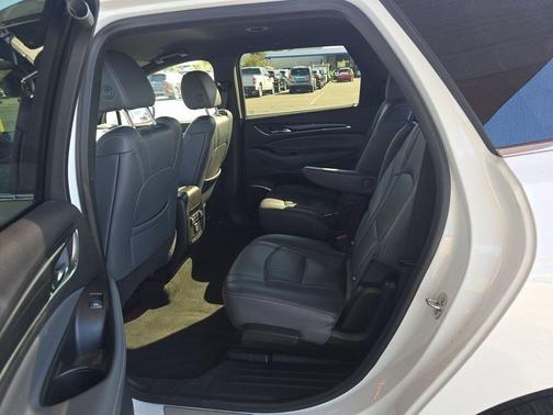 2023 Buick Enclave Essence FWD