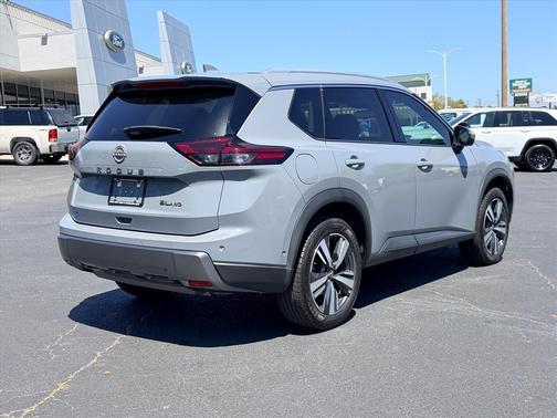 2024 Nissan Rogue SL