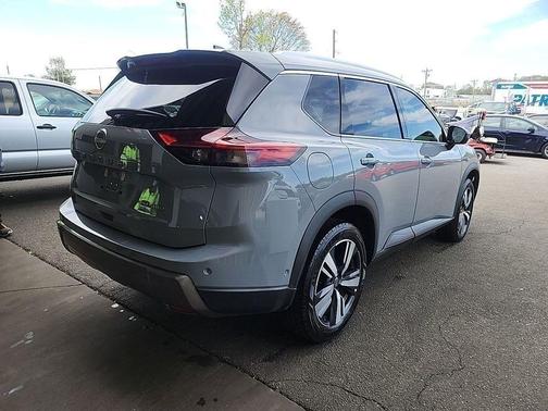 2024 Nissan Rogue SL