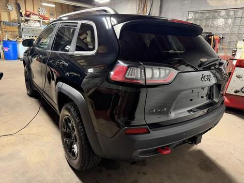 2021 Jeep Cherokee Trailhawk