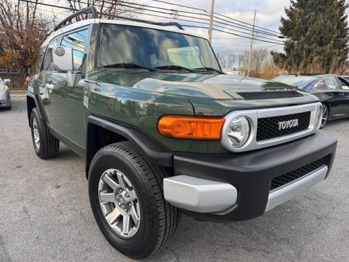 2014 Toyota FJ Cruiser Base