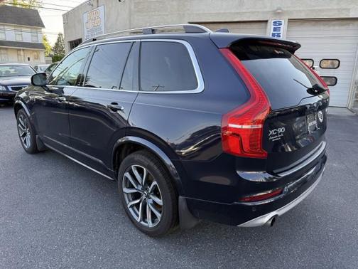 2019 Volvo XC90 T5 Momentum