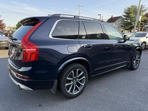 2019 Volvo XC90 T5 Momentum