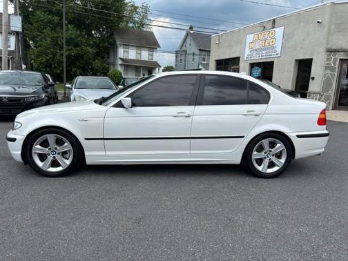 2005 BMW 330 330i