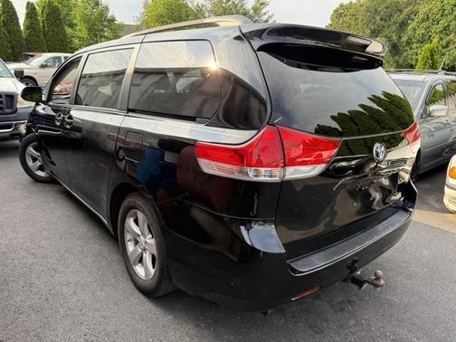 2012 Toyota Sienna LE