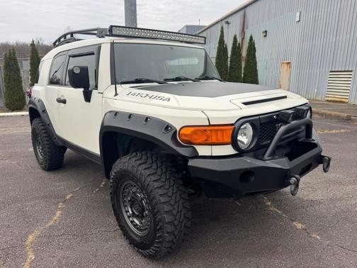 2014 Toyota FJ Cruiser Base