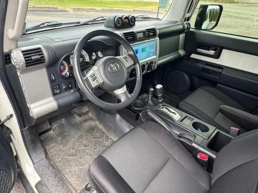 2014 Toyota FJ Cruiser Base