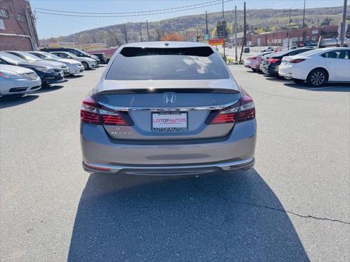 2017 Honda Accord EX