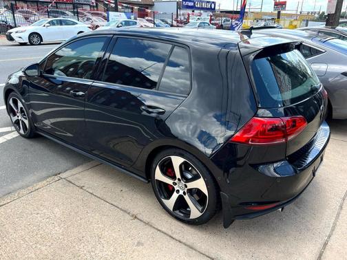 2016 Volkswagen Golf GTI Autobahn w/ Performance 4-Door