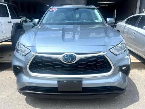 2020 Toyota Highlander Hybrid XLE