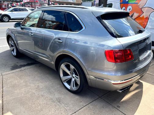 2019 Bentley Bentayga V8