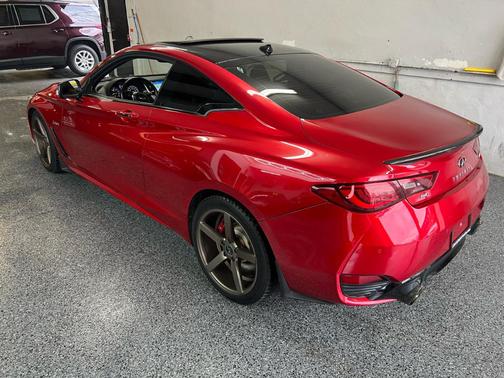 2017 INFINITI Q60 400