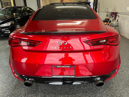 2017 INFINITI Q60 400