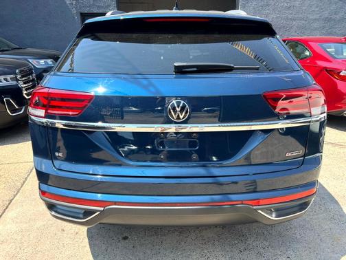 2022 Volkswagen Atlas Cross Sport 2.0T SE