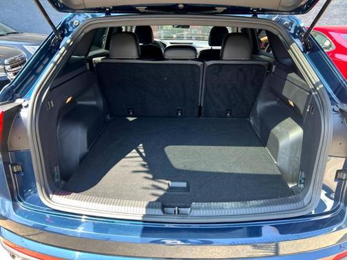 2022 Volkswagen Atlas Cross Sport 2.0T SE