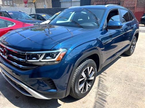 2022 Volkswagen Atlas Cross Sport 2.0T SE