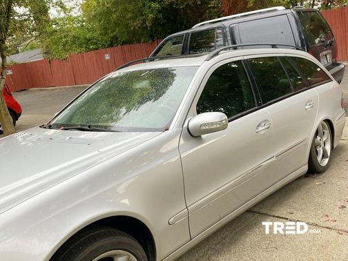 2004 Mercedes-Benz E-Class E320 4MATIC for sale in Tacoma, WA - image 4