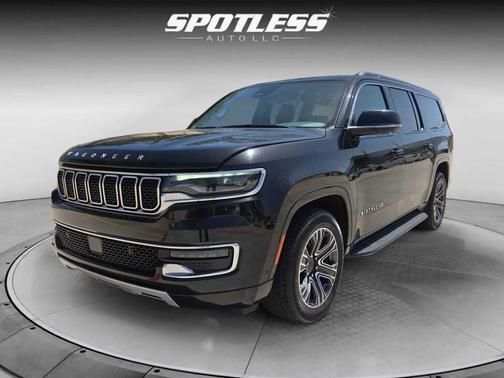Diamond Black Crystal Pearlcoat 2024 Jeep Wagoneer L Series II 4x2