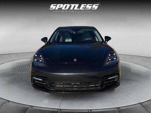 Volcano Grey Metallic 2018 Porsche Panamera 4