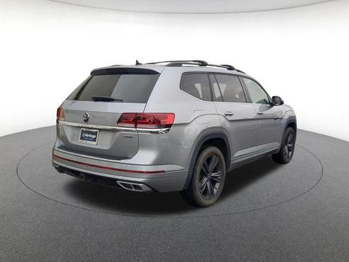 Pyrite Silver Metallic 2021 Volkswagen Atlas 3.6 V6 SE w/ Technology R-Line