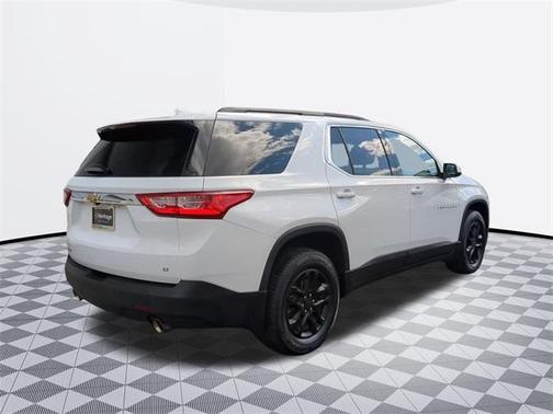 2020 Chevrolet Traverse LT Leather
